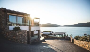 Common Mistakes to Avoid When Buying Beachside Property